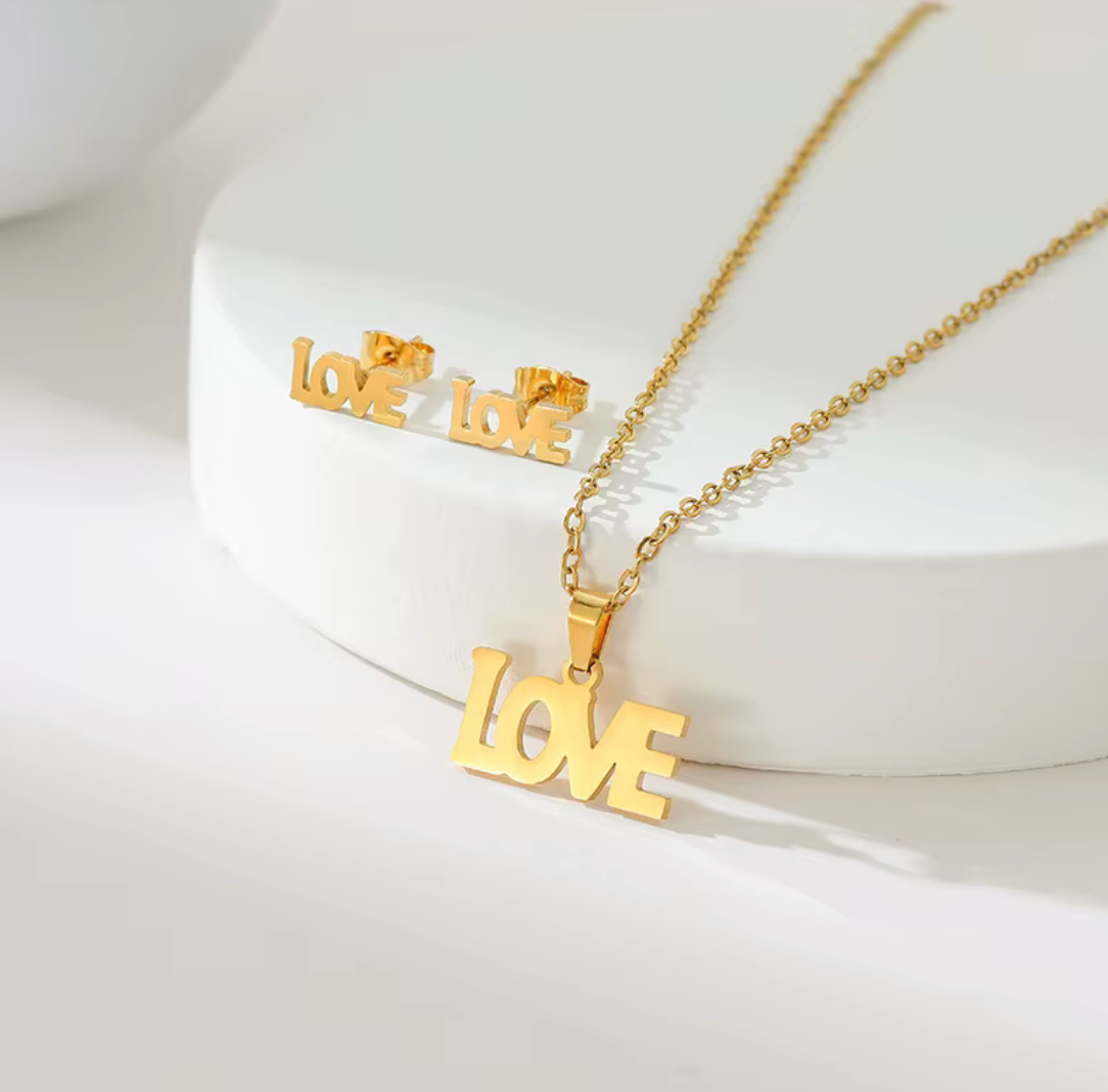 Love Necklace Set